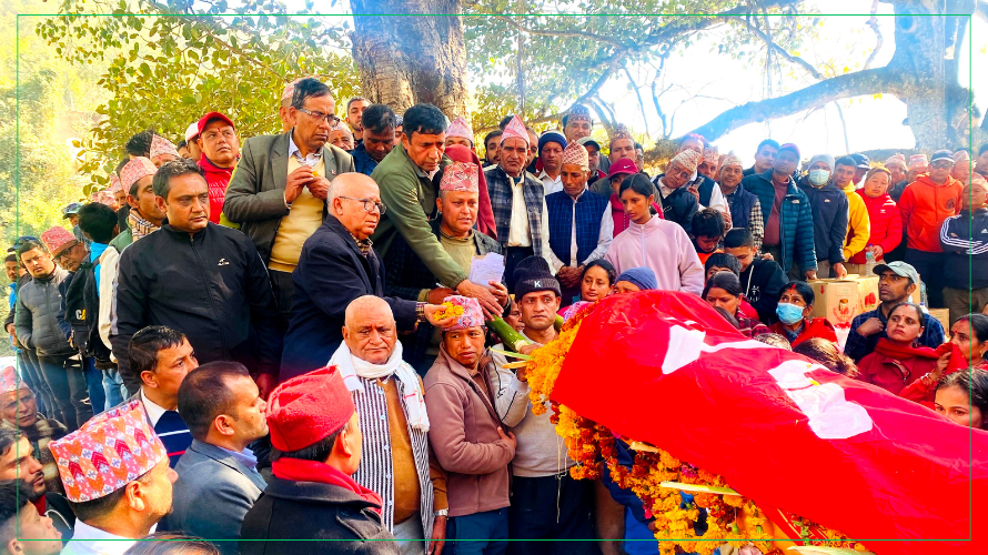 देशभक्त छोरो मर्दा देशै रूँदो रैछ...